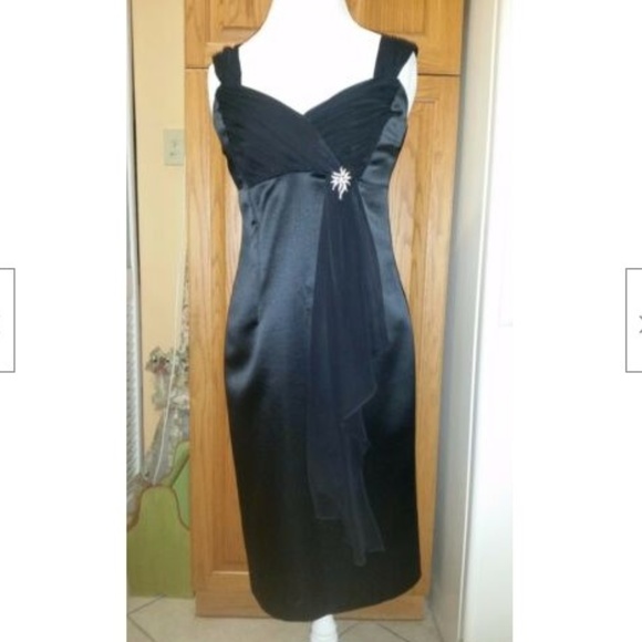 Patra Dresses & Skirts - Patra Ladies Beautiful Dressy Black Dress